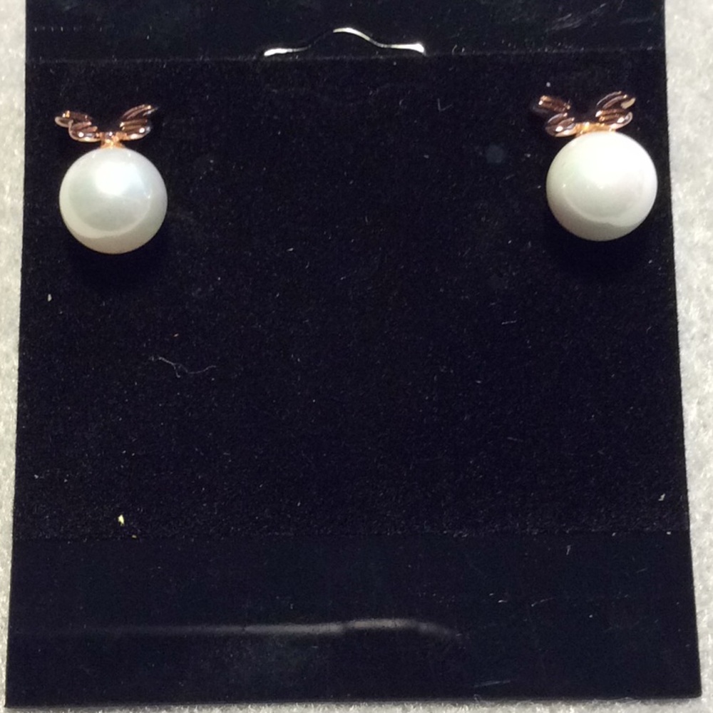 New Sweet Butterfly Stud Earrings